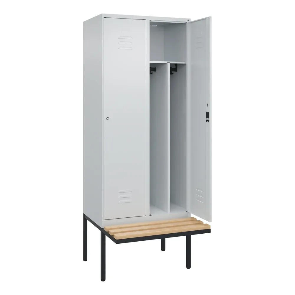 C+P Spind Classic PLUS, 2 Abteile, Trennwand, HxBxT 2.120 x 800 x 815 mm, Zylinderschloss, auskragende Bank aus Buche, lichtgrau, lichtgrau