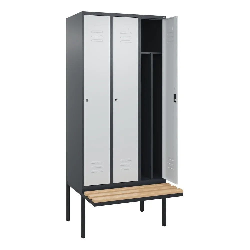 C+P Spind Classic PLUS, 3 Abteile, Trennwand, HxBxT 2.120 x 900 x 815 mm, Zylinderschloss, auskragende Bank aus Buche, anthrazitgrau, lichtgrau