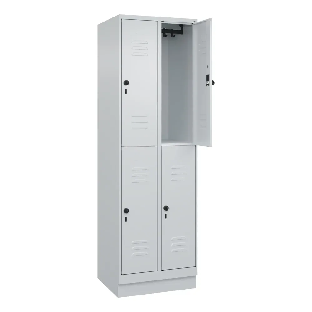 Doppelstock-Spind Classic PLUS, 2 Abteile, lichtgrau, HxB 1950 x 600 mm, mit Bodensockel, Drehriegel C+P