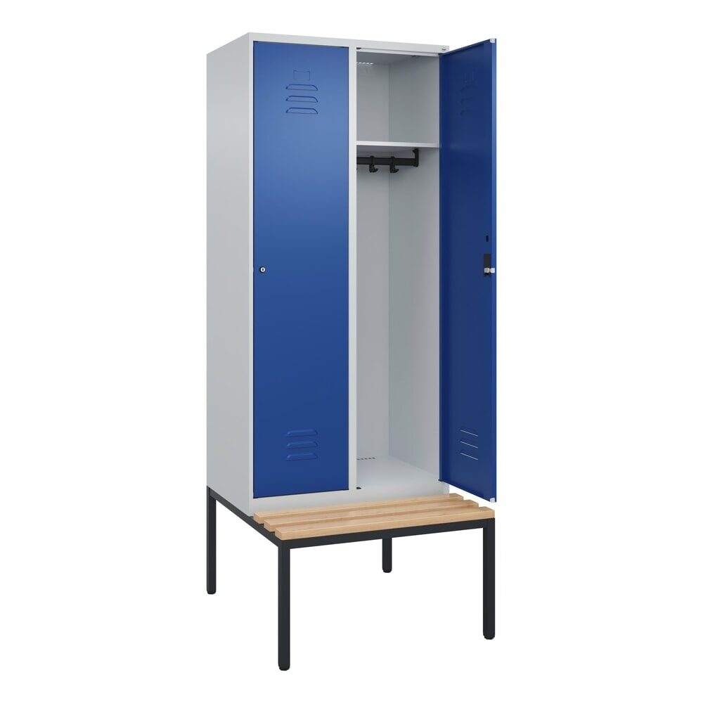 Spind Classic PLUS Sitzbank, 2 Abteile, lichtgrau / enzianblau, B 800 mm, Zylinderschloss, untergebaut, Buche-Hartholz C+P