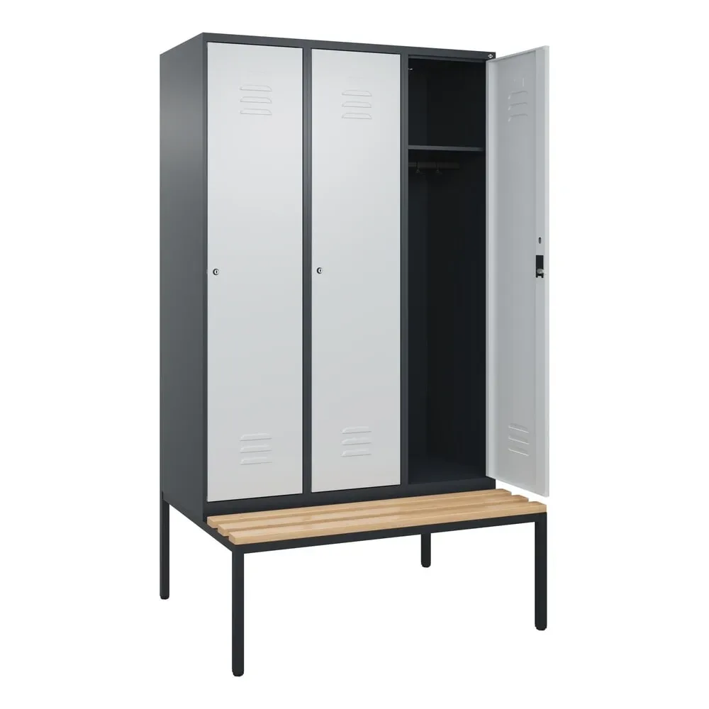 C+P Spind Classic PLUS, 3 Abteile, HxBxT 2.120 x 1.200 x 815 mm, Zylinderschloss, untergebaute Bank aus Buche, anthrazitgrau, lichtgrau