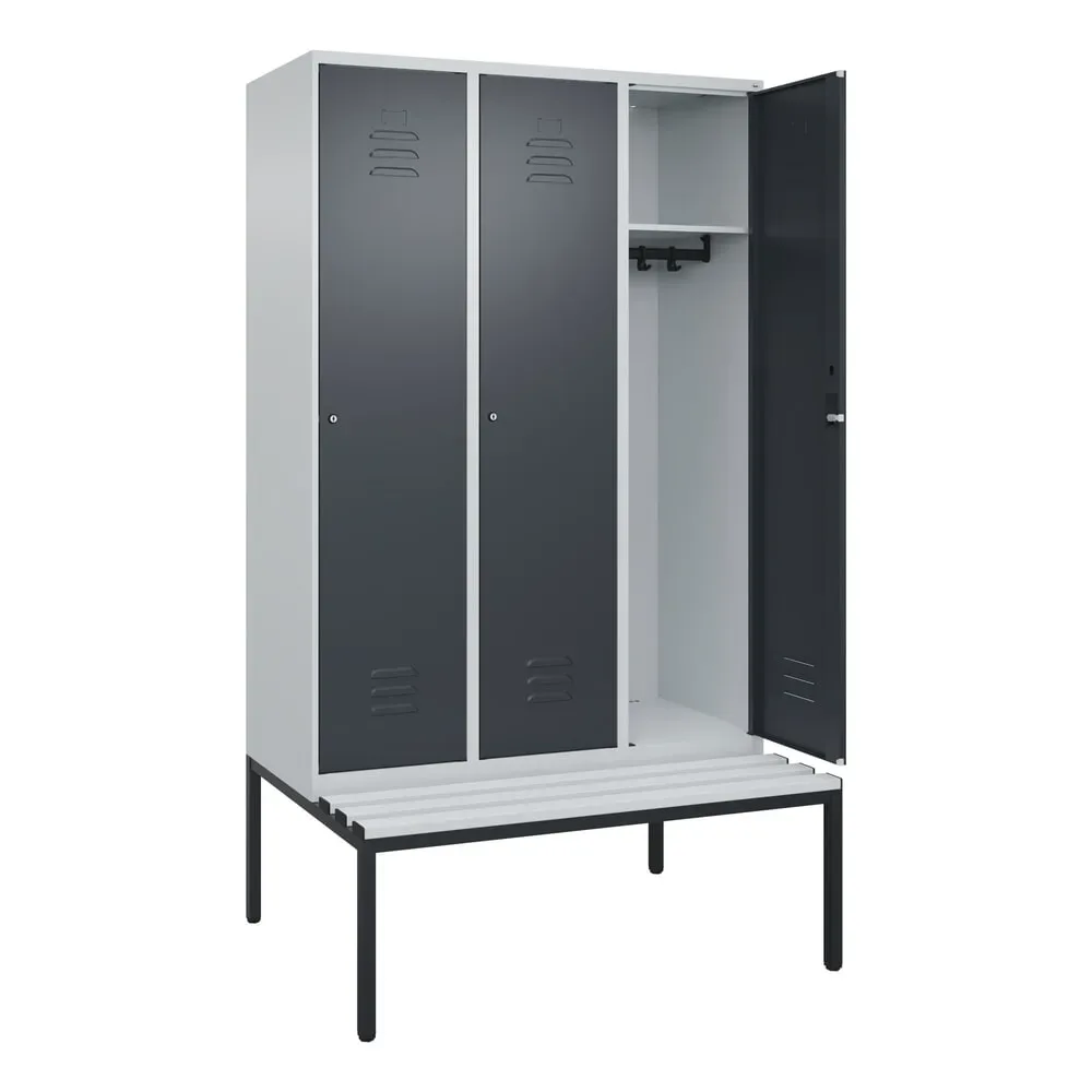 C+P Spind Classic PLUS, 3 Abteile, HxBxT 2.120 x 1.200 x 815 mm, Zylinderschloss, untergebaute Bank aus Kunststoff, lichtgrau, anthrazitgrau