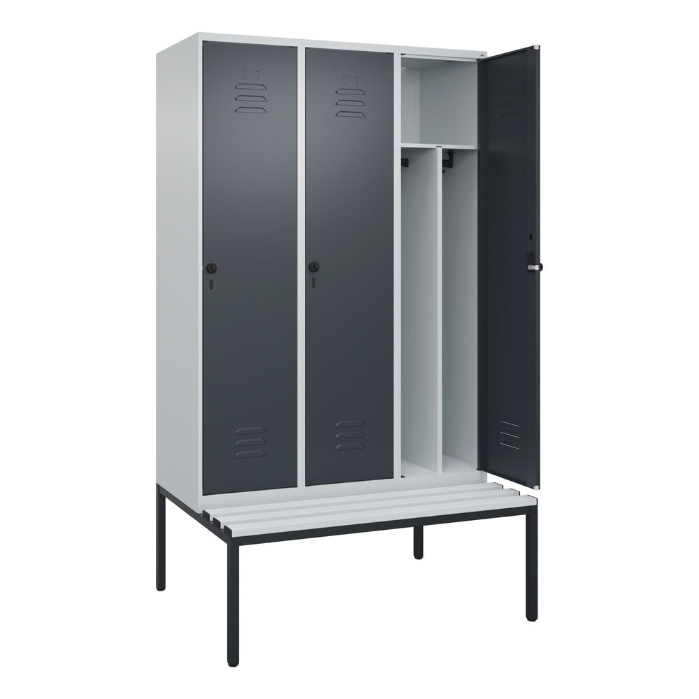 C+P Spind Classic PLUS, 3 Abteile, Trennwand, HxBxT 2.120 x 1.200 x 815 mm, für Vorhängeschloss, Trennwand, untergebaute Bank aus Kunststoff, lichtgrau, anthrazitgrau