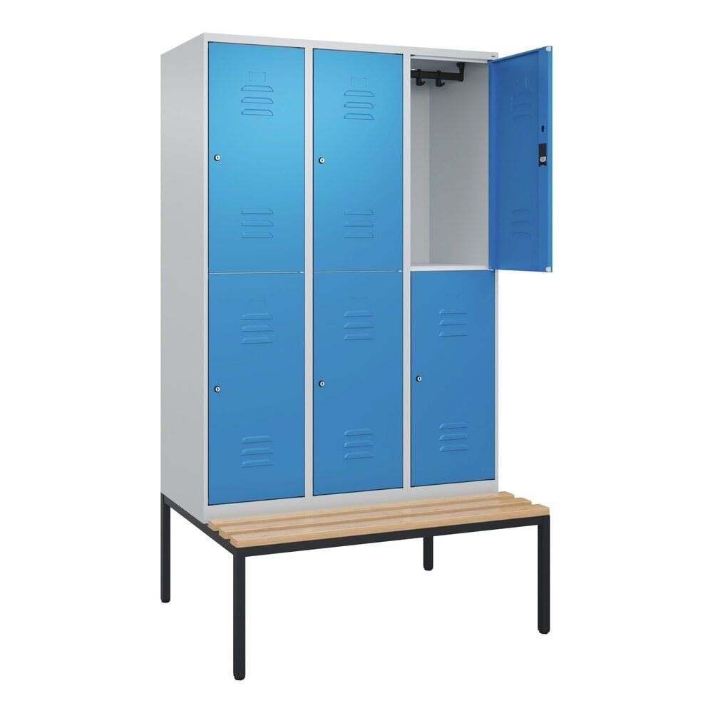 C+P Doppelstock-Spind Classic PLUS, 3 Abteile, HxBxT 2.120 x 1.200 x 815 mm, Zylinderschloss, untergebaute Bank aus Buche, lichtgrau, lichtblau