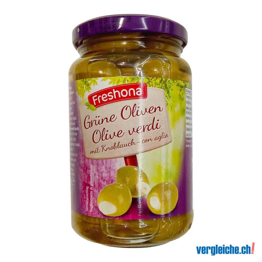 grüne Oliven mit Knoblauch