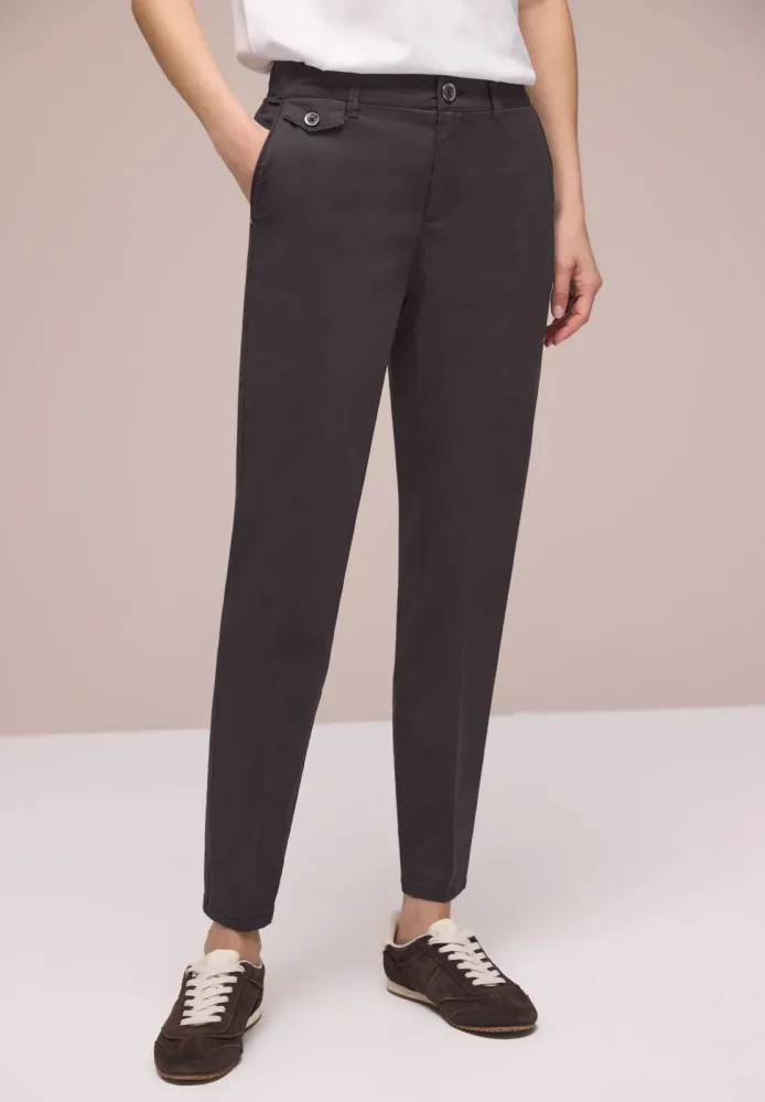 Chino im Casual Fit in softer Qualität