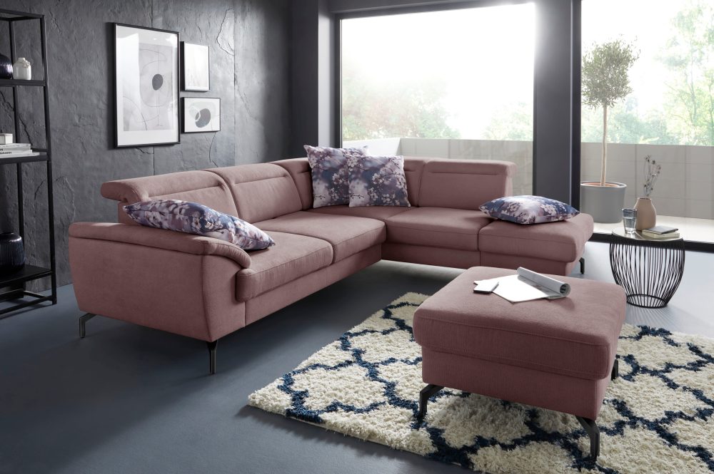 sit&more Ecksofa, 15 cm Fusshöhe, inklusive Sitztiefenverstellung, wahlweise Kopfteilverstellung, wahlweise in 2 unterschiedlichen Fussfarben