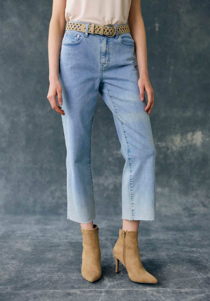 Buffalo Weite Jeans, mit leicht ausgefranstem Beinabschluss