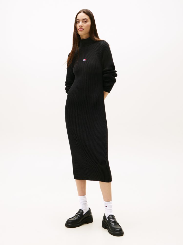 Tommy Jeans Strickkleid »TJW MOCKNECK BADGE SWEATER DRESS«