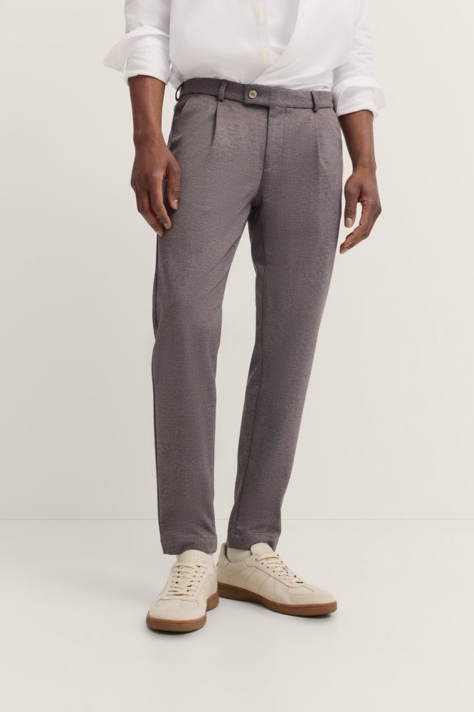 bugatti Bundfaltenhose »Tapered Fit«, mit Flexcity Jersey Stretch