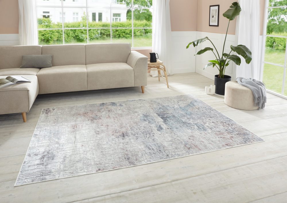 ELLE DECORATION Designteppich »Chameis«, rechteckig, 4 mm Höhe, Weicher Kurzflor Designteppich, Seiden Optik, Wohnzimmer, Schlafzimmer, Robust, Pflegeleicht, Gekettelt