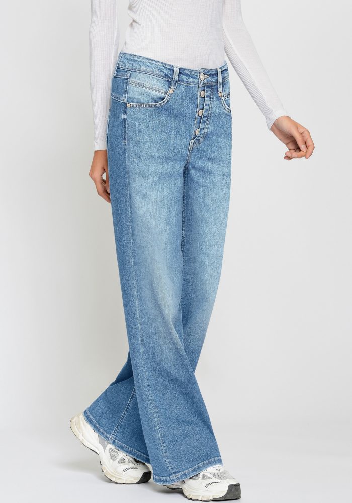 GANG Weite Jeans »94MEDINA WIDE«, mit Knopfverschluss - angelehnt an die Amelie Wide