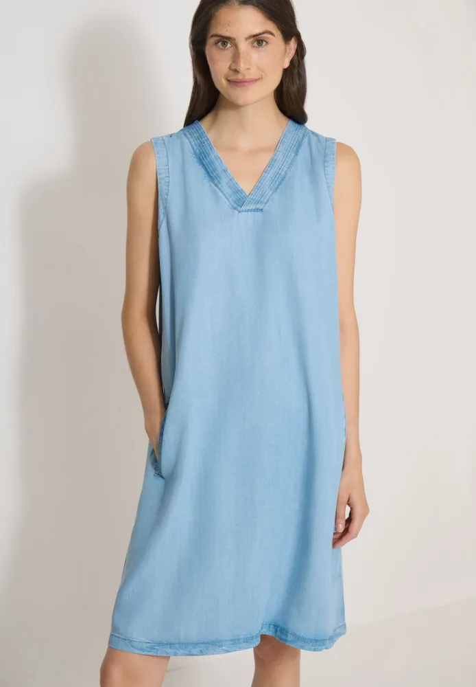 Knielanges Kleid aus Lyocell mit V