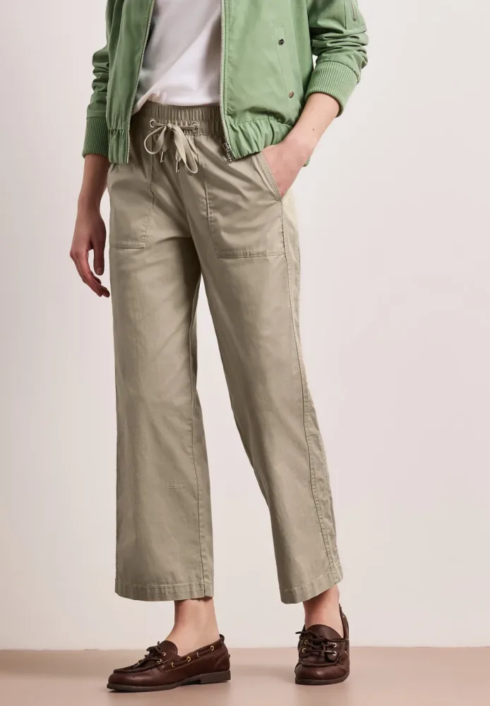 Straight Leg Hose in Hose Papertouchware
