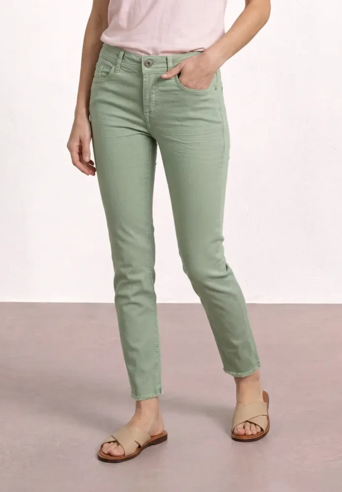 Straight Leg Jeans mit offenem Saum