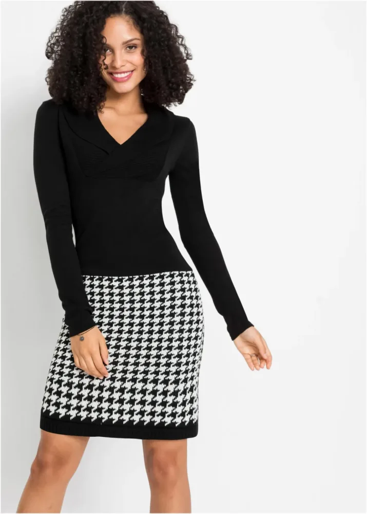 bonprix Strickkleid aus Polyacryl, figurbetonte Passform, gemustertes Rockteil