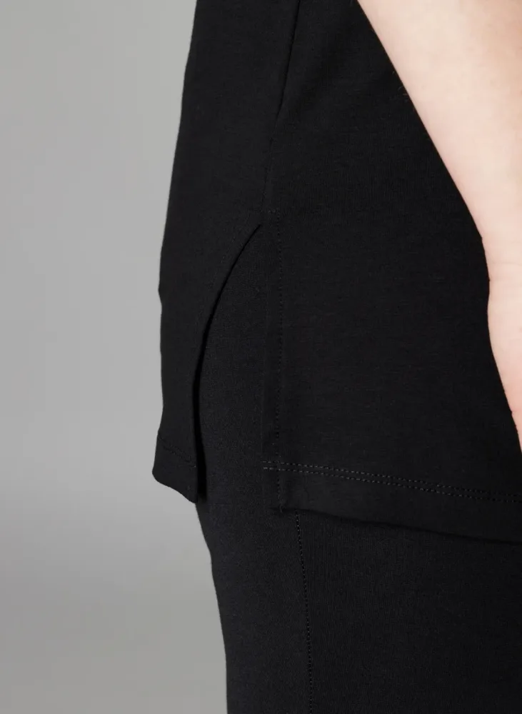 Base Level Curvy Trägertop Hüftbedeckender Schnitt mit Schlitzen am Saum
