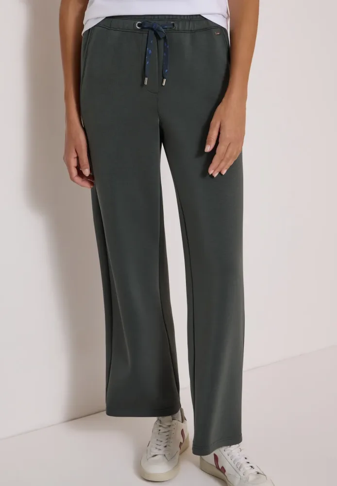 Wide Leg Hose in Silk-Touch-Qualität