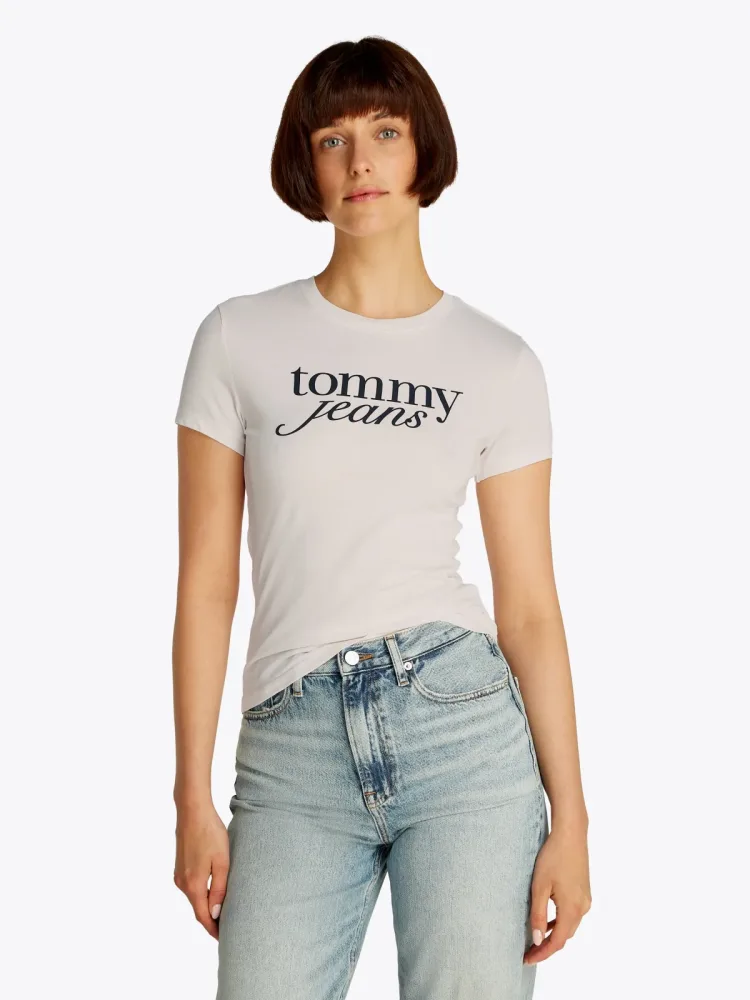 Tommy Jeans T-Shirt mit Logodruck auf der Brust