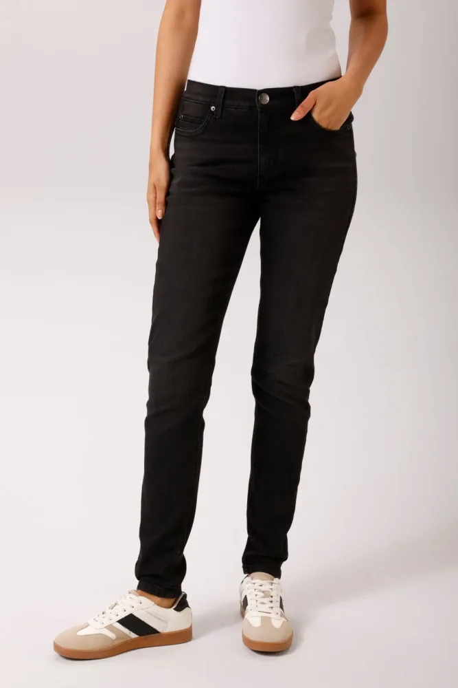 Aniston CASUAL Skinny-fit-Jeans in trendiger Used-Waschung - NEUE KOLLEKTION