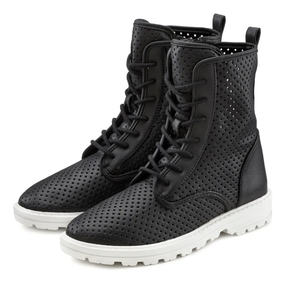 LASCANA Stiefelette zum Schnüren mit modischen Cut-Outs, Stiefel, Boots, High-Sneaker