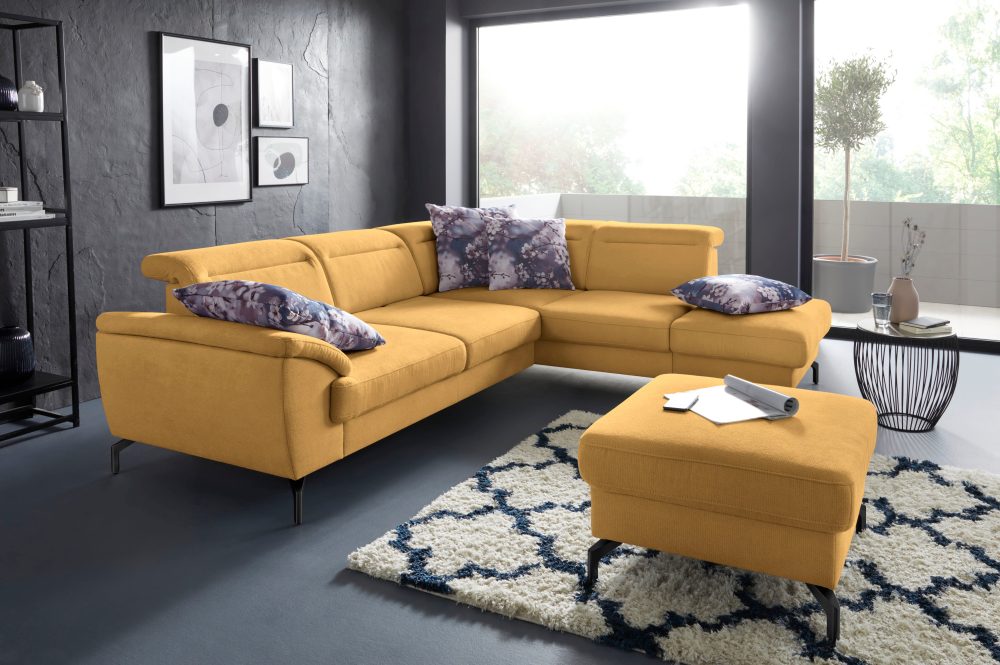 sit&more Ecksofa, 15 cm Fusshöhe, inklusive Sitztiefenverstellung, wahlweise Kopfteilverstellung, wahlweise in 2 unterschiedlichen Fussfarben