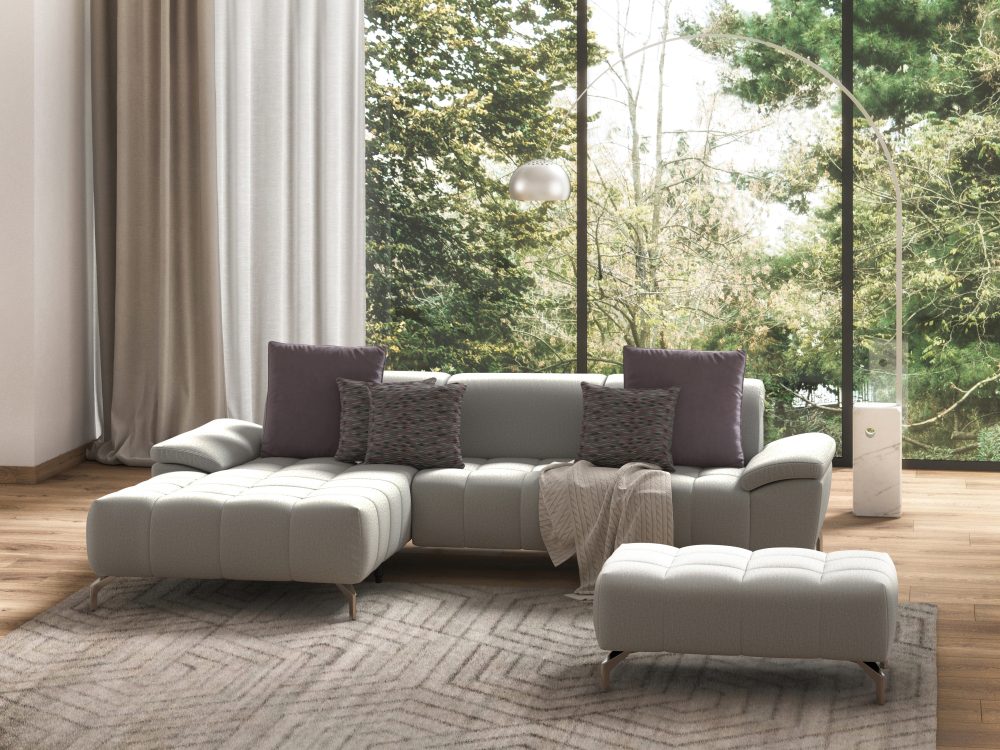 sit&more Ecksofa »Cool«, wahlweise mit Kopfteilverstellung und Vorziehsitz, motorisch, mit silberfarbenen Füssen