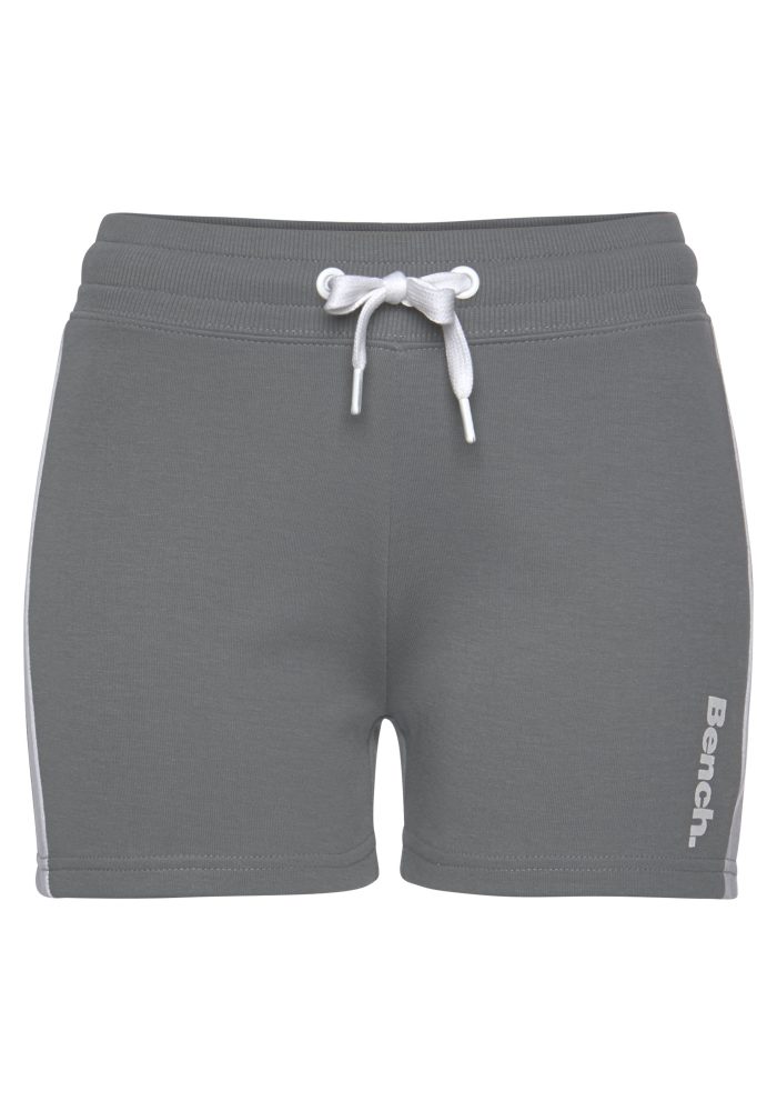 Bench. Relaxshorts