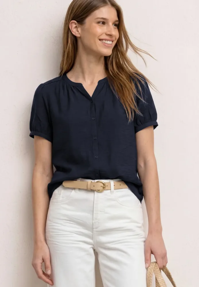 Kurzarm Bluse mit Split Neck und Knöpfen