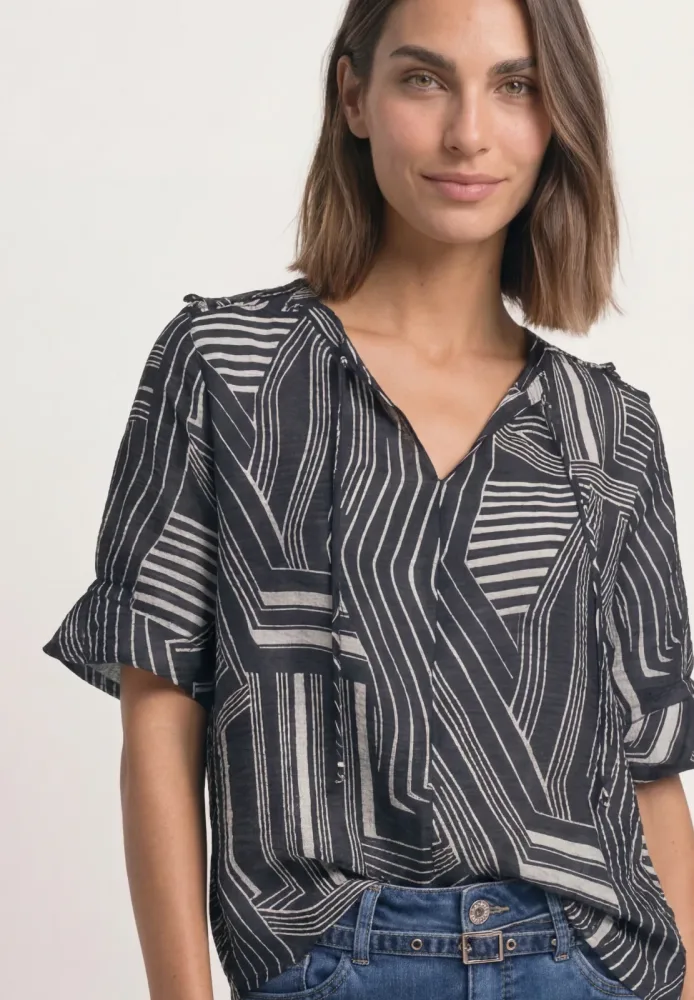 Kurzarm Bluse mit Split Neck und Print