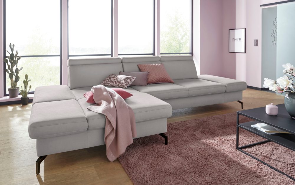sit&more Ecksofa, Fusshöhe 15 cm, inklusive Sitztiefen-, Armteil- und Kopfteilverstellung
