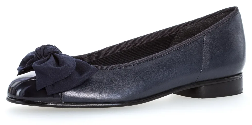 Gabor Ballerina Flats, Kitten Heel, Festliche Schuhe mit aufwendiger Schleife