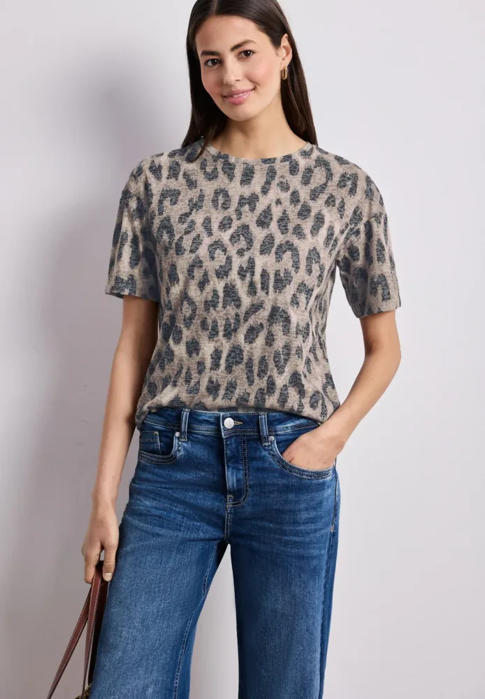 STREET ONE Kurzarmshirt Sommershirt im Ausbrenner-und Leo-Look