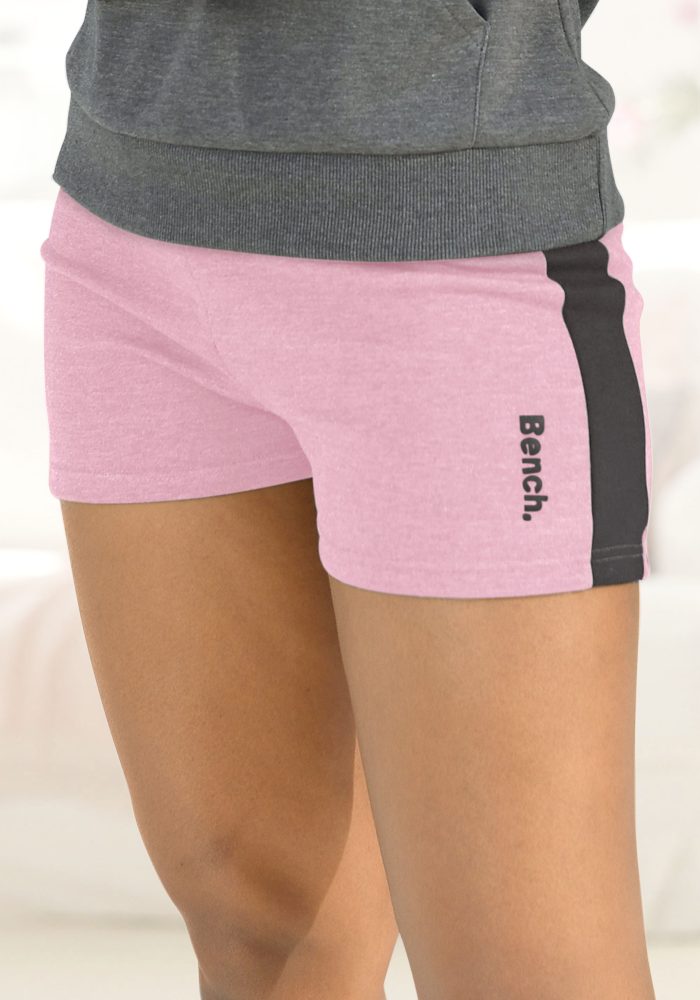 Bench. Relaxshorts