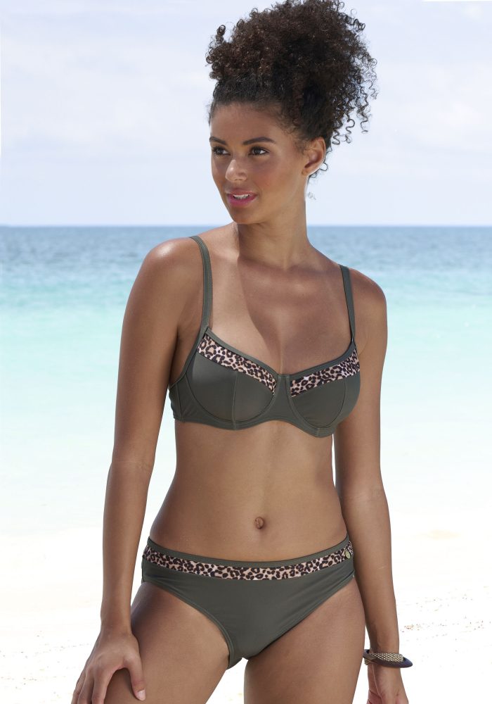 LASCANA Bügel-Bikini-Top »Adelin«, mit bedruckten Einsätzen