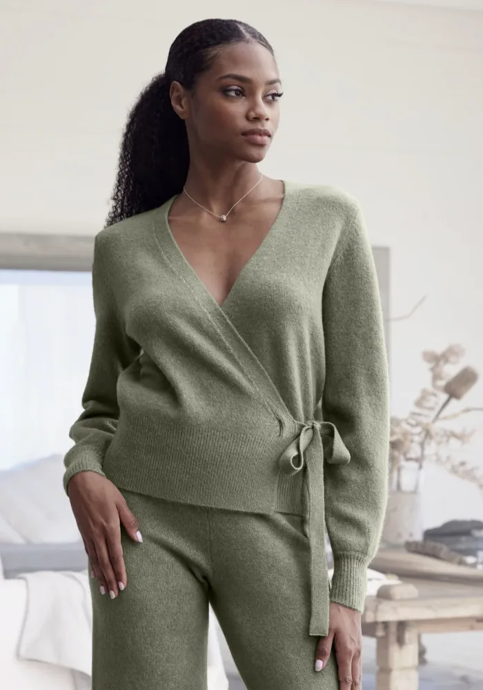 LASCANA Wickelstrickjacke mit breitem Rippbündchen, Loungewear