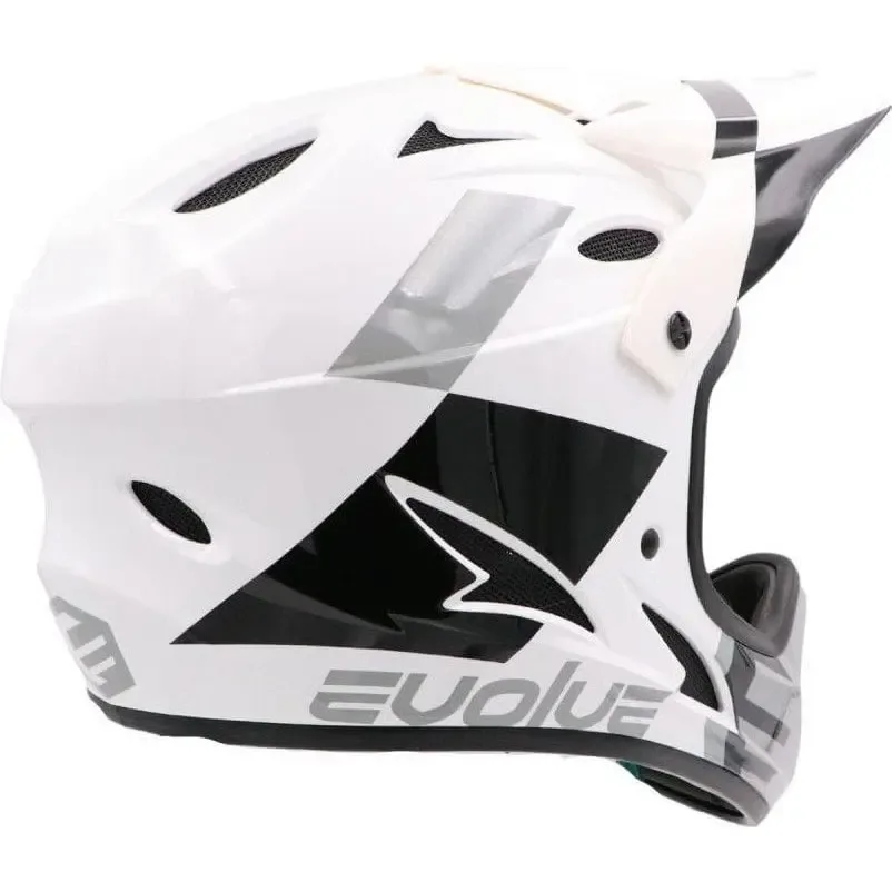 Helm Evolve Storm