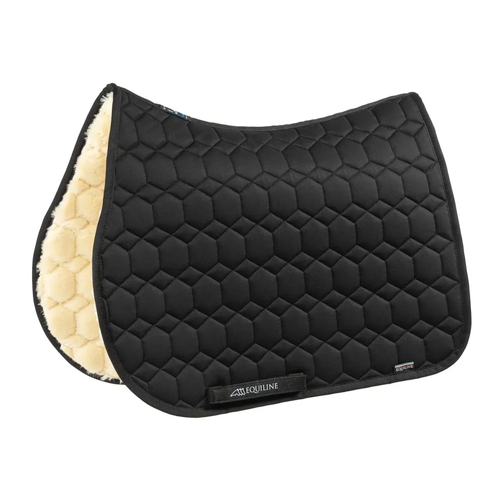 Equiline Laidback EcoLammfell Schabracke