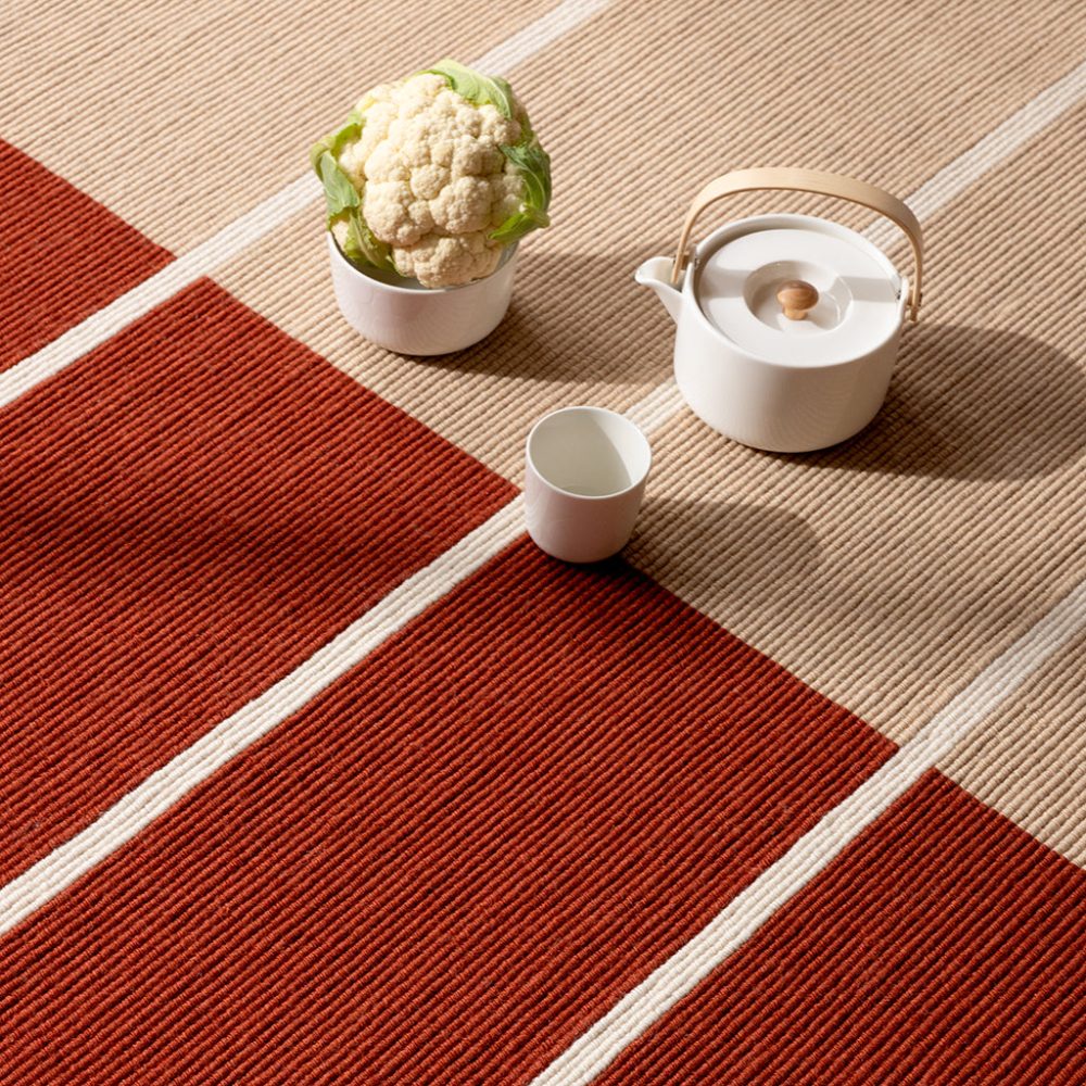 Handgetufteter Designer Teppich „Tiibet Burns Orange“ aus 100% Wolle, verschiedene Grössen MARIMEKKO