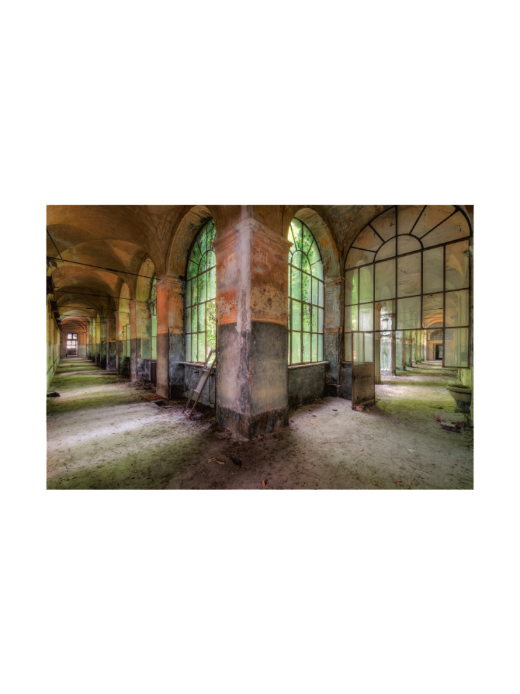image LAND Digitaldruck auf Acrylglas Verlassener Flur  | Schubiger Möbel