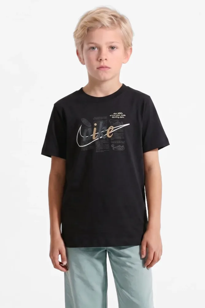 Nike T-Shirt - Black M Kids
