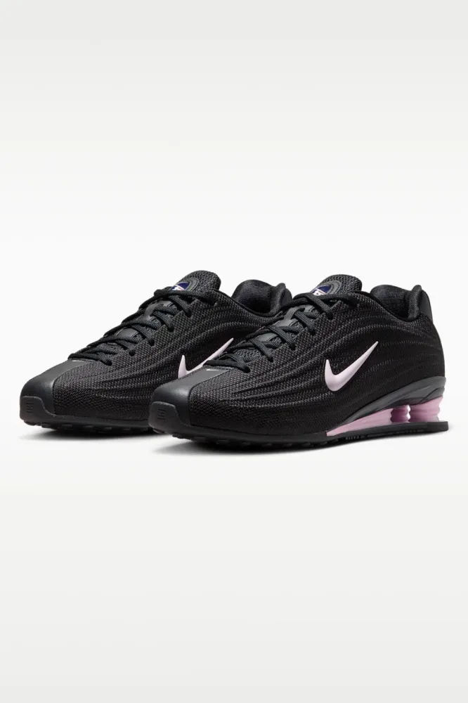 Nike Shox Z Sneaker - Black + Pink Foam + Off Noir EU36.5 Damen