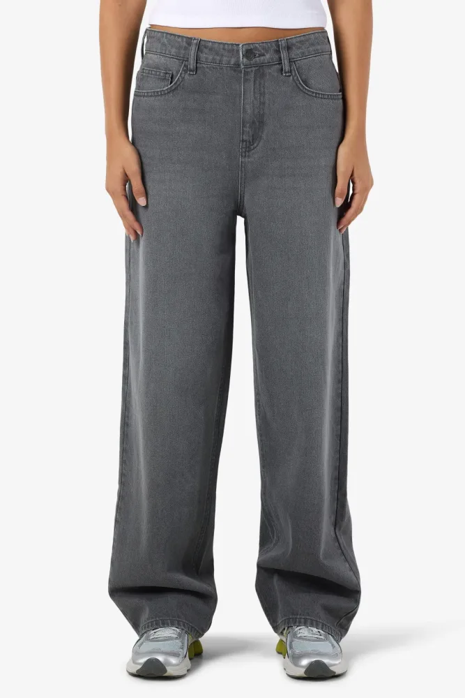 Noisy May NMALEXA Regular Fit Jeans L34 - Medium Grey Denim 28/34 Damen
