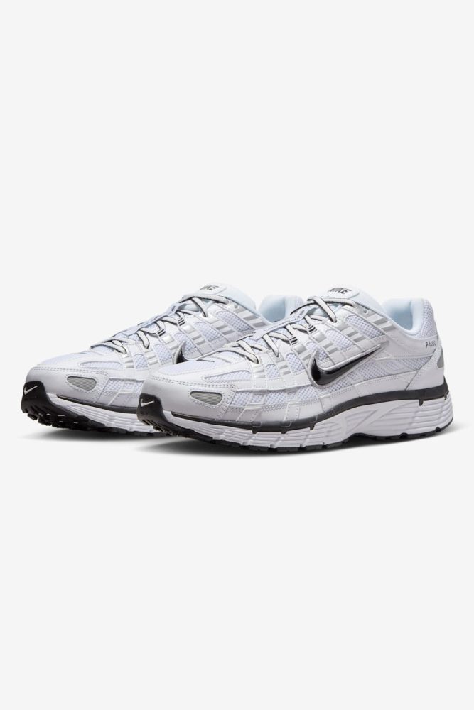 Nike P-6000 Sneaker - White + Black + Metallic Silver EU42.5 Herren