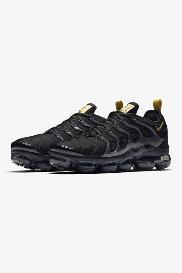 Nike Air Vapormax Plus Sneaker - Black + Metallic Gold + Anthracite EU42 Herren