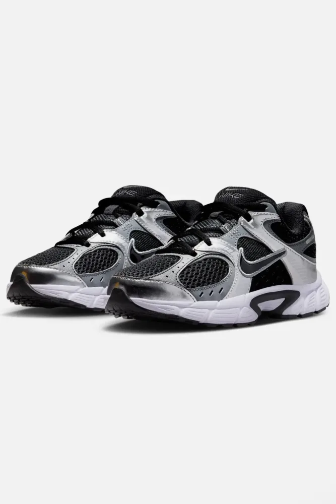 Nike V5 RNR Sneaker - Black + Anthracite EU37.5 Kids
