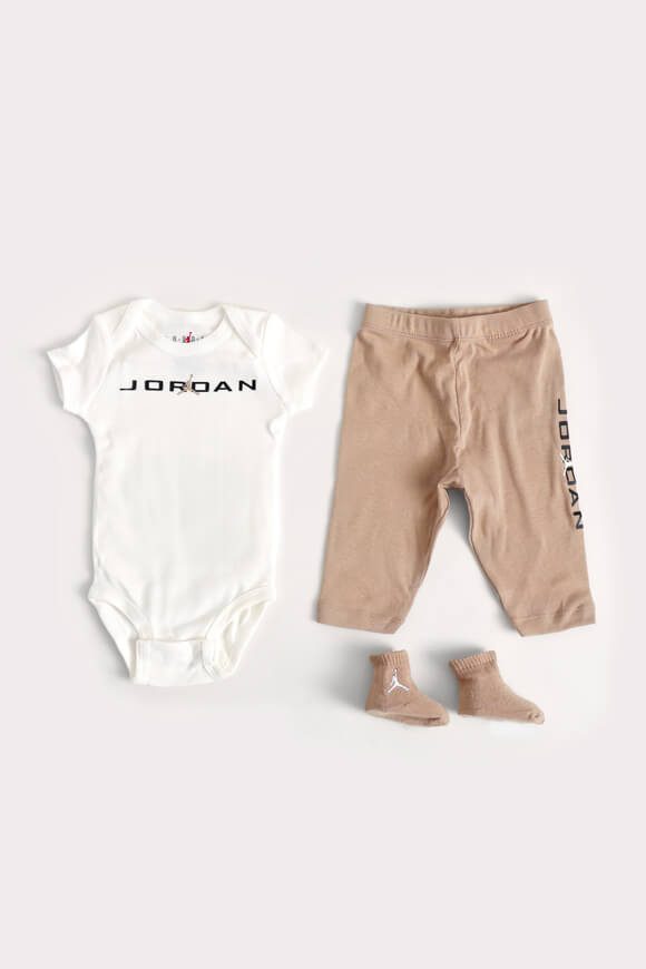 Jordan Baby-Set - White + Beige 0-6m