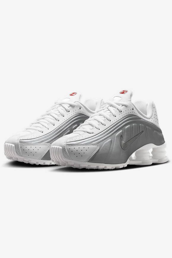 Nike Shox R4 Sneaker - White + Metallic Silver EU35.5 Kids