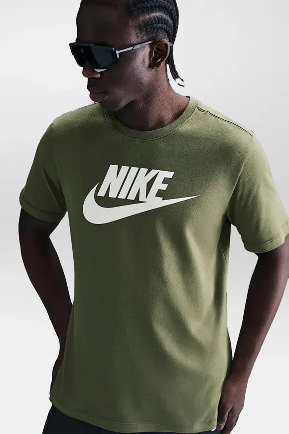 Nike Icon Futura T-Shirt - Medium Olive L Herren