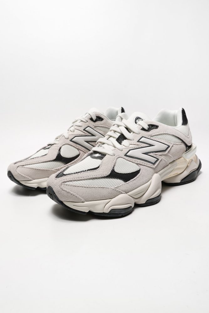 New Balance 9060 Core Upgrade / Sneaker unisex, beige, Grösse: 41.5